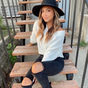 Meet your Posher, Hailey